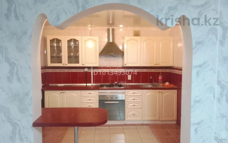 3-комнатная квартира · 80 м² · 4/9 этаж, Шакарима — Дулатова Шакарима за 250 000 ₸ в Семее — фото 2