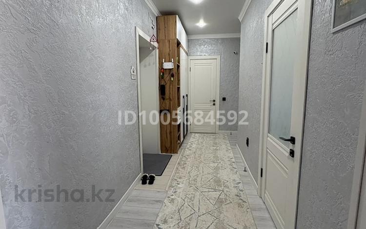 2-комнатная квартира · 65.7 м² · 4/5 этаж, жилой массив Есет Батыр, Бопай ханым 43/1 — Трасса Актобе-Орск за 23 млн ₸ — фото 2