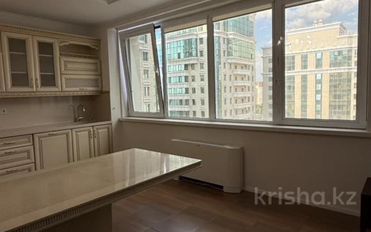 7-бөлмелі пәтер · 340 м² · 12/12 қабат, Назарбаева 223, бағасы: 1.8 млн ₸ в Алматы, Медеуский р-н — фото 5