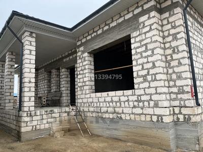 Жеке үй · 5 бөлме · 260 м² · 1000 жүзд., Астана Шәкерім 14үй, бағасы: 49 млн ₸ в Жанаозен