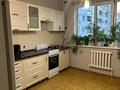 2-бөлмелі пәтер, 75 м², 2/5 қабат ай сайын, мкр Саялы 92, бағасы: 250 000 〒 в Алматы, Алатауский р-н — фото 5