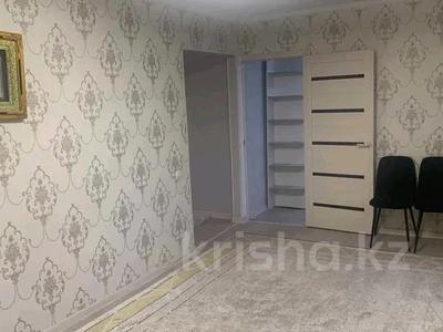 3-комнатная квартира · 60 м² · 4/5 этаж, Жастар 23 — Школа основ управления за 150 000 〒 в Талдыкоргане, мкр Жастар