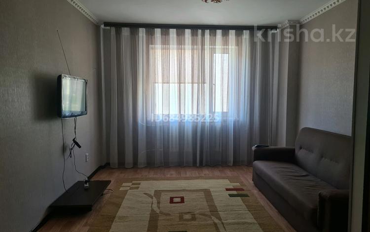1-комнатная квартира · 43 м² · 2/6 этаж, мкр Болашак 129г за 120 000 ₸ в Актобе — фото 2
