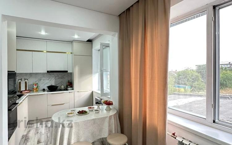 3-комнатная квартира · 60 м² · 3/5 этаж, севастопольская 18б за 28.5 млн ₸ в Семее — фото 5