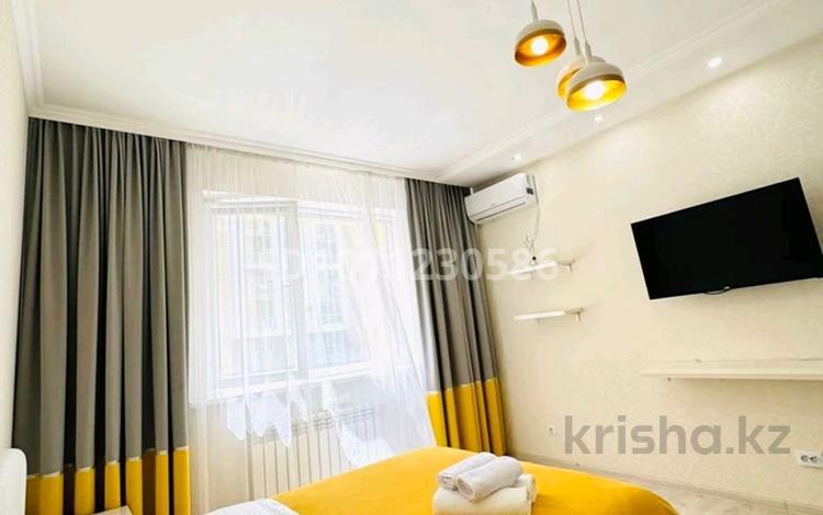 1-комнатная квартира · 42 м² · 4/15 этаж, Кабанбай батыра 48/1 за 15 000 ₸ в Астане, Есильский р-н — фото 2