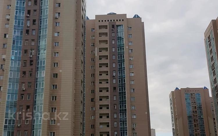 3-бөлмелі пәтер · 140 м² · 17/20 қабат, Брусиловского 140 — Шакарима, бағасы: 300 000 ₸ в Алматы, Алмалинский р-н — фото 2