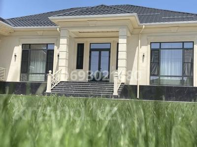 Отдельный дом • 6 комнат • 260 м² • 10 сот., Қамбатыров за 110 млн 〒 в Туркестане