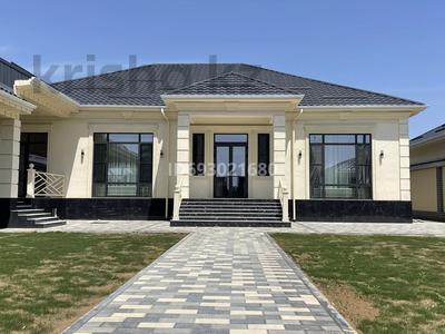 Отдельный дом • 6 комнат • 260 м² • 10 сот., Қамбатыров за 110 млн 〒 в Туркестане