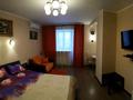 1-комнатная квартира, 35 м², 2/4 этаж посуточно, проспект Назарбаева 232 за 12 000 〒 в Уральске — фото 2