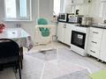 3-бөлмелі пәтер · 80 м² · 4/9 қабат, 9 17 — 9 улица и трасса, бағасы: 150 000 ₸ в Туркестане — фото 12