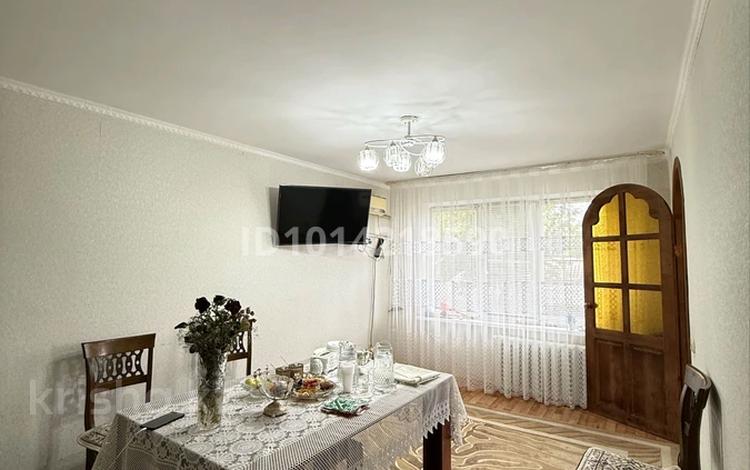 3-комнатная квартира · 63 м² · 1/5 этаж, короленко 32 за 24 млн ₸ в Уральске — фото 2