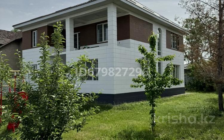 Отдельный дом • 5 комнат • 220 м² • 10 сот., мкр Мадениет 18 за 93 млн 〒 в Алматы, Алатауский р-н — фото 52