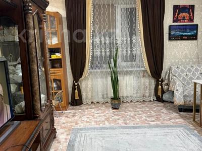 3-комнатная квартира · 55 м² · 2/2 этаж, Мухамедханова за 22 млн 〒 в Семее