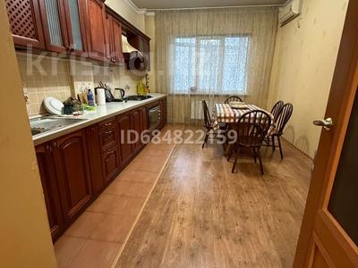 Пәтерлер в Атырауской обл.: 3-бөлмелі пәтер · 115 м² · 3/9 қабат, Сатпаева 35, бағасы: 500 000 〒 3-бөлмелі пәтер · 115 м² · 3/9 қабат, Сатпаева 35, бағасы: 500 000 〒 в Атырау