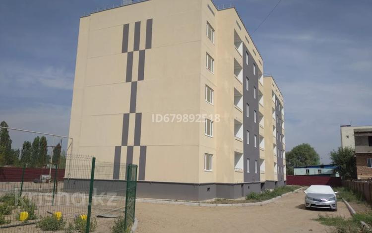 2-комнатная квартира, 60 м², 1/5 этаж помесячно, Шынырау 4 за 170 000 〒 в Абае — фото 2