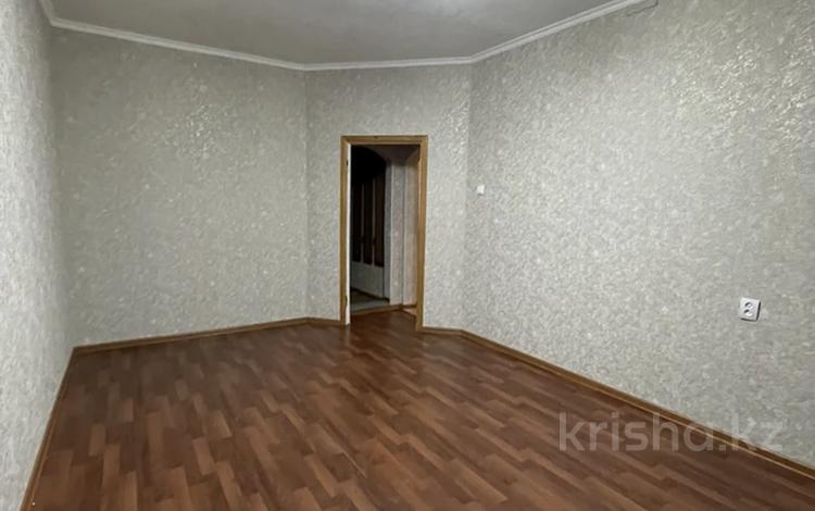 1-комнатная квартира, 40 м², 3/8 этаж, мкр Орбита-3 13