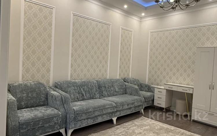 2-комнатная квартира · 63 м² · 2/17 этаж, Айманова 140 за 450 000 ₸ в Алматы, Бостандыкский р-н — фото 19