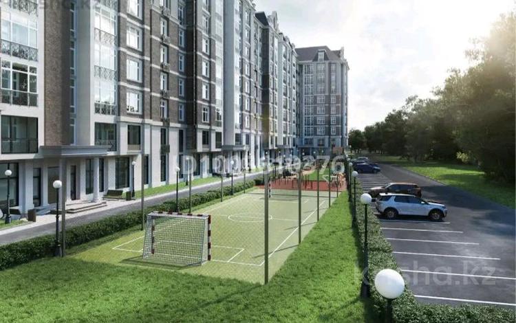 2-комнатная квартира · 70.42 м² · 8/9 этаж, Жалена Тулепова 17Б за 29.5 млн 〒 в Атырау, мкр Авангард-3 — фото 3