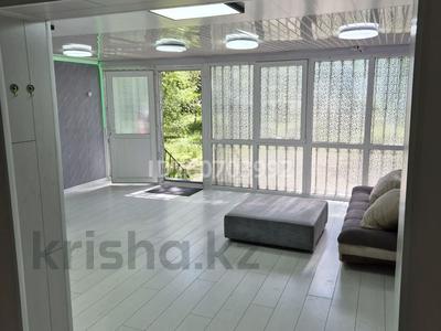 Офисы, салоны красоты, медцентры и аптеки, образование · 60 м² за 65.5 млн 〒 в Алматы, Алмалинский р-н