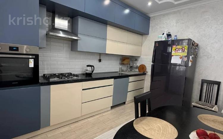 3-комнатная квартира · 90.2 м² · 1/5 этаж, мкр. Алтын орда, Тауелсиздик пр-т 5к2 за 36 млн ₸ в Актобе — фото 23