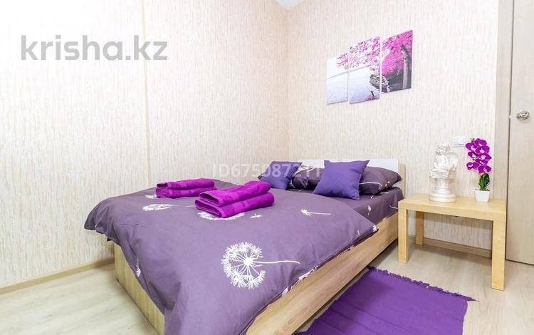1-комнатная квартира, 44 м², 3/9 этаж посуточно, Жабаева 142 за 10 000 〒 в Петропавловске — фото 2
