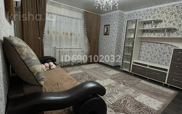 2-комнатная квартира, 60 м², 10/10 этаж, Шахтеров 74