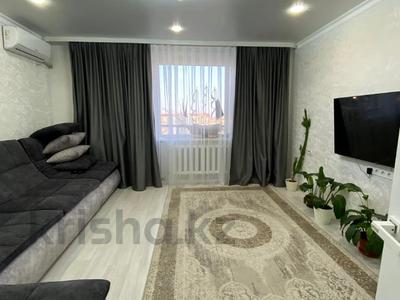 Продажа квартир в Павлодарской обл.: 4-комнатная квартира · 95.4 м² · 10/10 этаж, Сатпаева 12/5 за 27.8 млн 〒 4-комнатная квартира · 95.4 м² · 10/10 этаж, Сатпаева 12/5 за 27.8 млн 〒 в Экибастузе