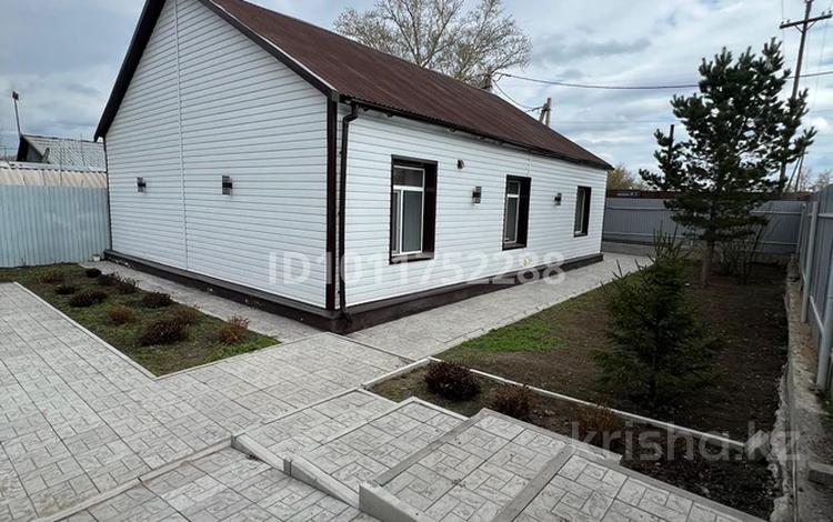 Отдельный дом · 3 комнаты · 79.8 м² · 4.5 сот., мкр Фёдоровка за 33 млн 〒 в Караганде, Казыбек би р-н — фото 2