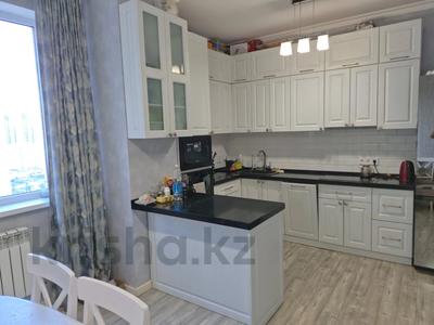2-бөлмелі пәтер · 81.5 м² · 11/15 қабат, Баитурсынова 23/2 — Кошкарбаева, бағасы: 44.5 млн ₸ в Астане, Алматы р-н