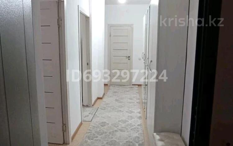 3-бөлмелі пәтер · 77 м² · 5/5 қабат, Улы дала 10 — 15 мкр, бағасы: 130 000 ₸ в Таразе — фото 2