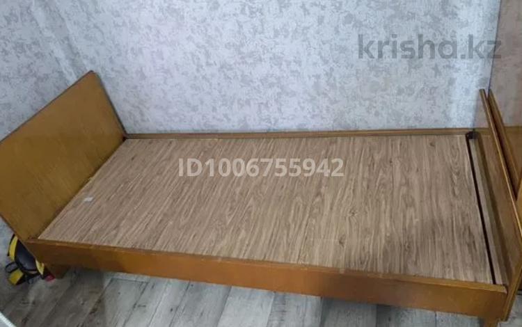 1 бөлме · 12 м², Серикбаев 1/1, бағасы: 135 000 ₸ в Усть-Каменогорске — фото 2