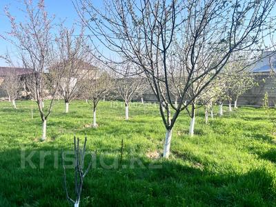 Жеке үй · 3 бөлме · 50 м² · 8 сот., мкр Самал-3 25/14 — Угловой, бағасы: 32 млн ₸ в Шымкенте, Абайский р-н