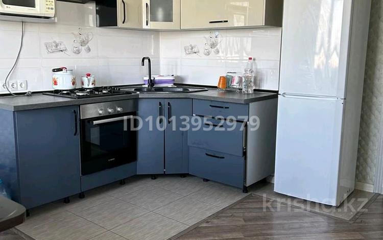 3-комнатная квартира · 90 м² · 8/10 этаж, мкр №6 36 б — Саина койшыманова за 400 000 ₸ в Алматы, Ауэзовский р-н — фото 2