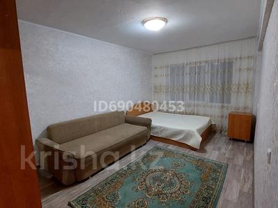 1-комнатная квартира, 32 м², 4/5 этаж помесячно, Астана за 110 000 〒 в Усть-Каменогорске