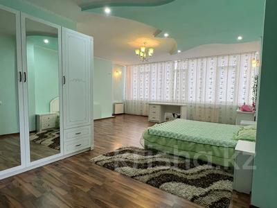 Отдельный дом · 6 комнат · 600 м², Улытау 11 за ~ 200 млн ₸ в Актобе