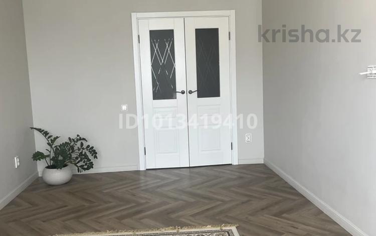 2-комнатная квартира · 73 м² · 2/3 этаж, Юго восток 37 — Сзади гипермаркет Дина за 30 млн ₸ в Уральске — фото 2
