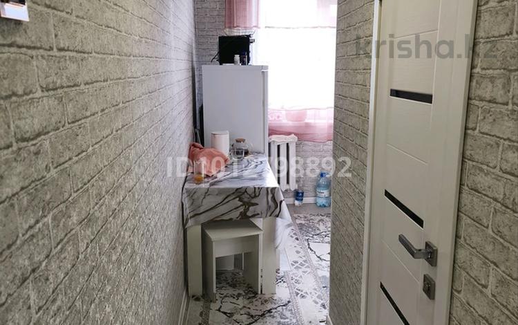 1-комнатная квартира · 32 м² · 4/5 этаж, 4 микрорайон 41 дом — Рядом находится 4 и 5 школа, колледж Максат. Аллея любви за 5.7 млн ₸ в Степногорске — фото 2