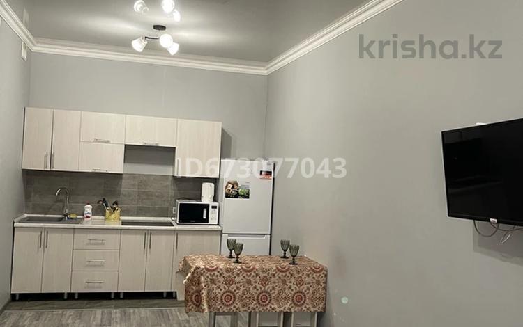 2-комнатная квартира · 62 м² · 1/20 этаж, мкр Тастак-2, Брусиловского 167 — Шакарима за 18 000 ₸ в Алматы, Алмалинский р-н — фото 2