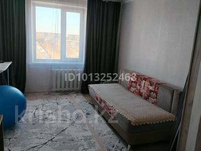 3-бөлмелі пәтер · 64.4 м² · 8/9 қабат, Бауыржан Момышулы 2 — Магазин нива, школа 1,8, бағасы: 18 млн ₸ в Аксу