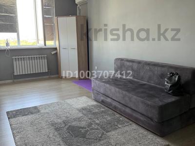 Аренда квартир в Алматы: 1-комнатная квартира · 43 м² · 9/10 этаж, мкр Аксай-4, Мкр. Аксай-4 119 — Саина- Жубанова за 240 000 〒 1-комнатная квартира · 43 м² · 9/10 этаж, мкр Аксай-4, Мкр. Аксай-4 119 — Саина- Жубанова за 240 000 〒 в Алматы, Ауэзовский р-н