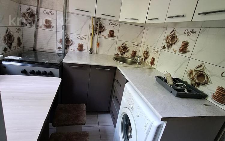 2-бөлмелі пәтер · 50 м² · 2/5 қабат, Байтурсынова 17 Б, бағасы: 150 000 ₸ в Шымкенте, Аль-Фарабийский р-н — фото 2