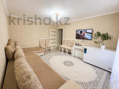3-бөлмелі пәтер · 63 м² · 2/9 қабат, Юго-Восток ш/а., Муканова 10/2 8, бағасы: 28 млн ₸ в Караганде, Казыбек би р-н