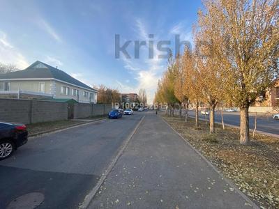 Жеке үй · 8 бөлме · 300 м² · 15 жүзд., Жумабаева 17/2 — Майлина, бағасы: 1.5 млн ₸ в Астане, Алматы р-н