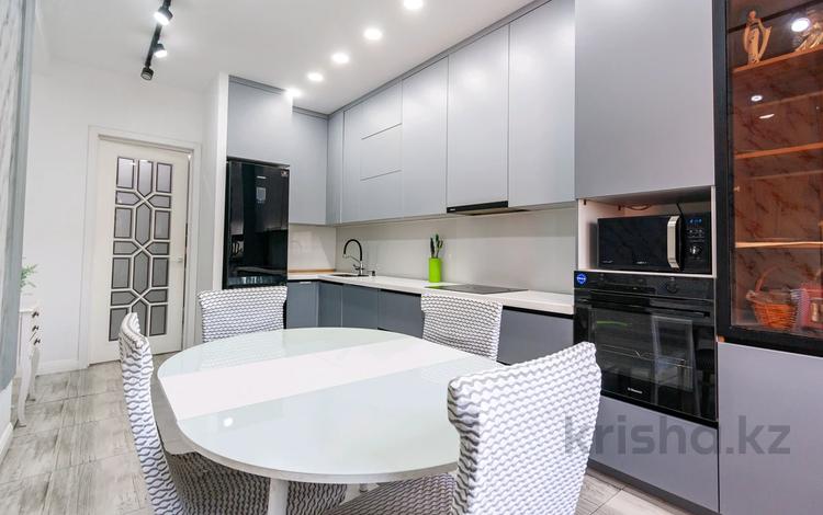 3-комнатная квартира · 96.5 м² · 1/18 этаж, Абая — Брусиловского за 76 млн ₸ в Алматы, Бостандыкский р-н — фото 9