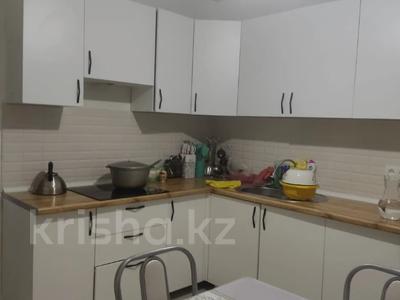 2-бөлмелі пәтер, 71 м², 7/10 қабат, мкр Шугыла, Жунисова, бағасы: 28 млн 〒 в Алматы, Наурызбайский р-н