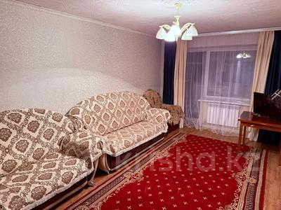 4-комнатная квартира · 90 м² · 1/3 этаж, Пос Степной за 13 млн 〒 в Семее