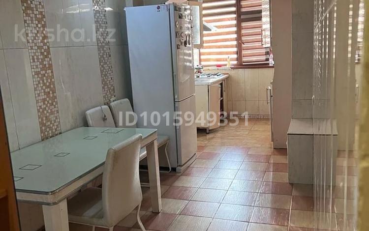 6-комнатная квартира · 110 м² · 2/5 этаж, Туркестанская 11 — Туркестанская Кунаева за 65 млн ₸ в Шымкенте, Аль-Фарабийский р-н — фото 2
