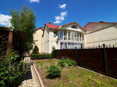 6-бөлмелі пәтер, 250 м², 3/3 қабат, Мухтара Ауэзова 55, бағасы: 130 млн 〒 в Астане, Сарыарка р-н