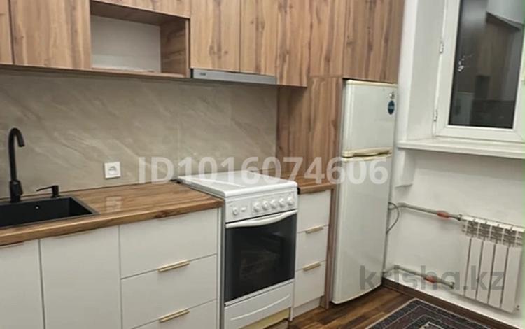 3-комнатная квартира · 80 м² · 2/3 этаж, 3-й микрорайон, Калдаякова 8 — Напротив Абайского ровд за 200 000 ₸ в Шымкенте, Туран р-н — фото 2