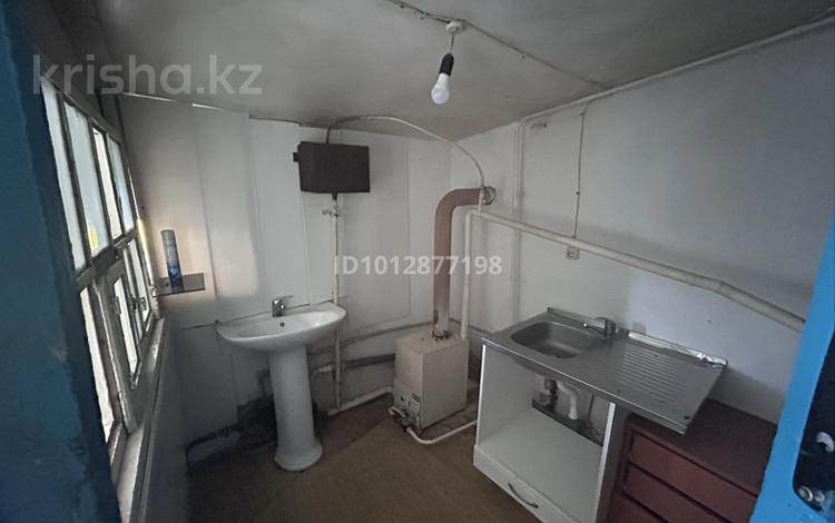 Жеке үй · 2 бөлме · 40 м², Бейбарыс султан 63, бағасы: 60 000 ₸ в Аксае — фото 2